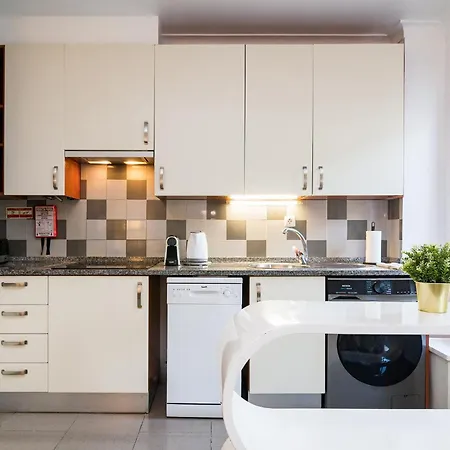 Mbird Marques De Pombal With Elevator Apartment *