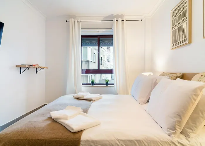 Mbird Marques De Pombal With Elevator