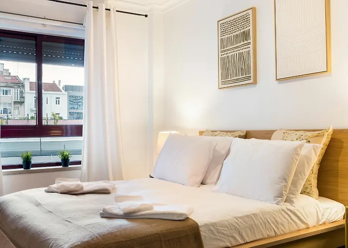 Mbird Marques De Pombal With Elevator Lisboa