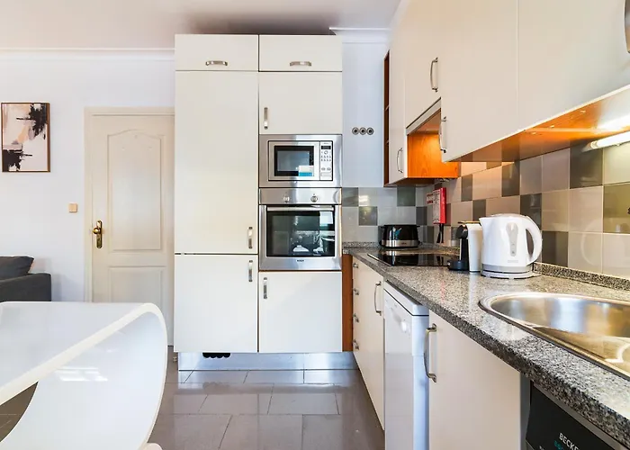 Apartament Mbird Marques De Pombal With Elevator